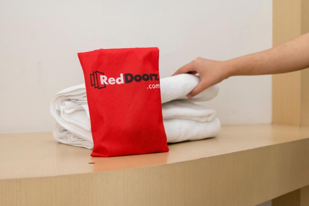 Reddoorz At Mayjen Sungkono Sorabaya Extérieur photo